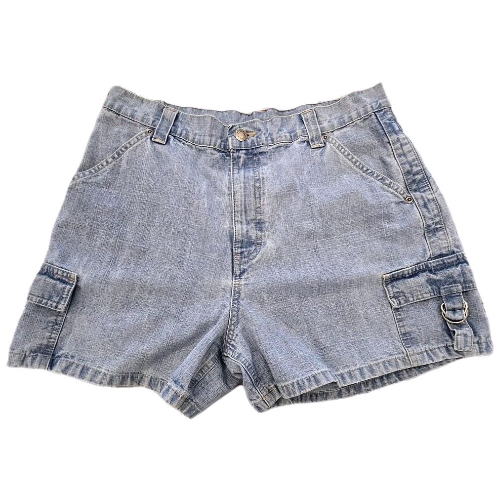 Vintage Y2K Riveted by Lee Womens Denim Cargo Shorts 32W Light Wash D-Ring 4in